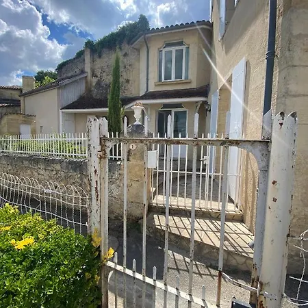 La Madeleine, Nichee Au Coeur De Villa *